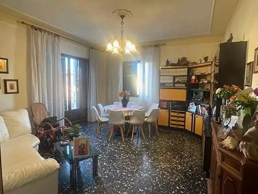 Immagine 19 di Casa bifamiliare in vendita  a Carrara