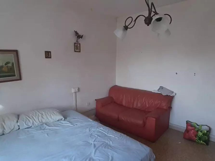 Immagine 10 di Appartamento in vendita  a Castellina Marittima