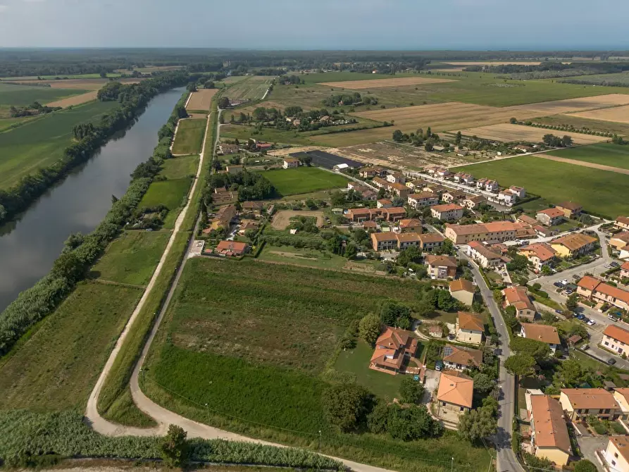 Immagine 37 di Bar / Ristorante in vendita  a Vecchiano