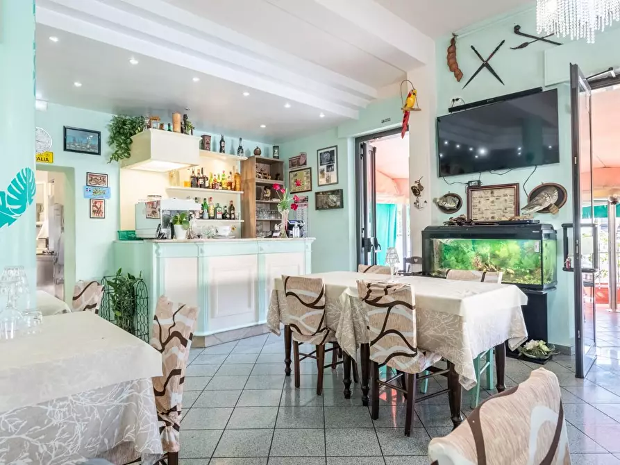 Immagine 2 di Bar / Ristorante in vendita  a Vecchiano