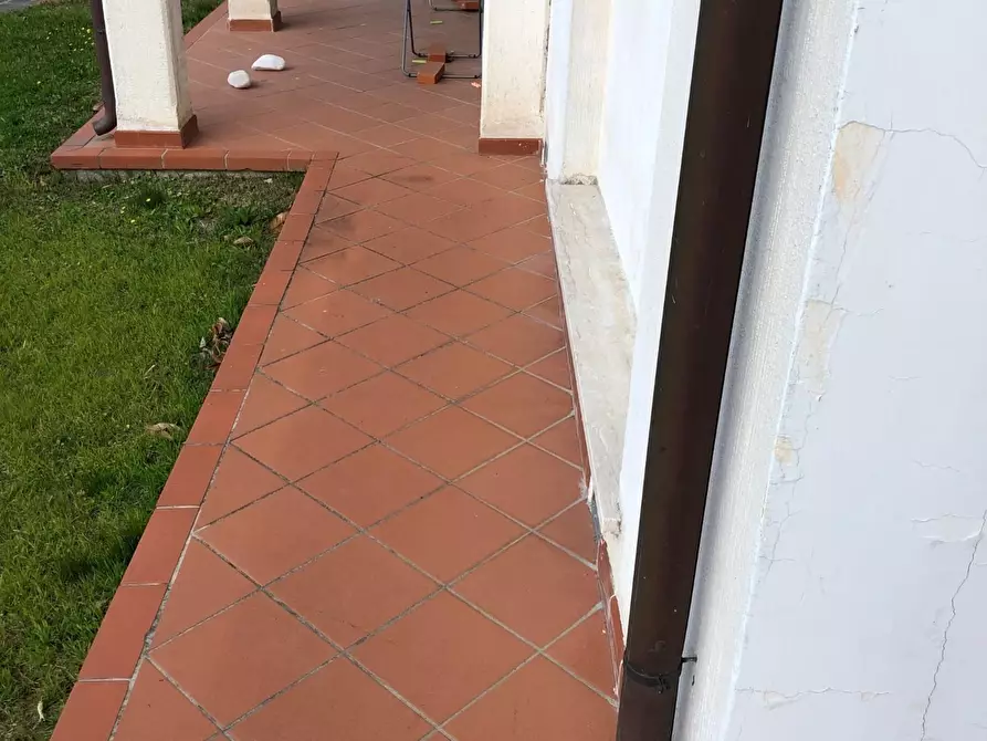 Immagine 12 di Villa in vendita  a Massa