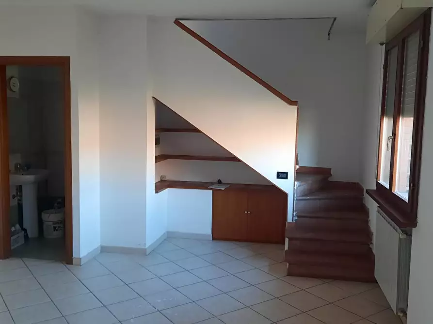 Immagine 6 di Appartamento in vendita  a Colle Di Val D'elsa