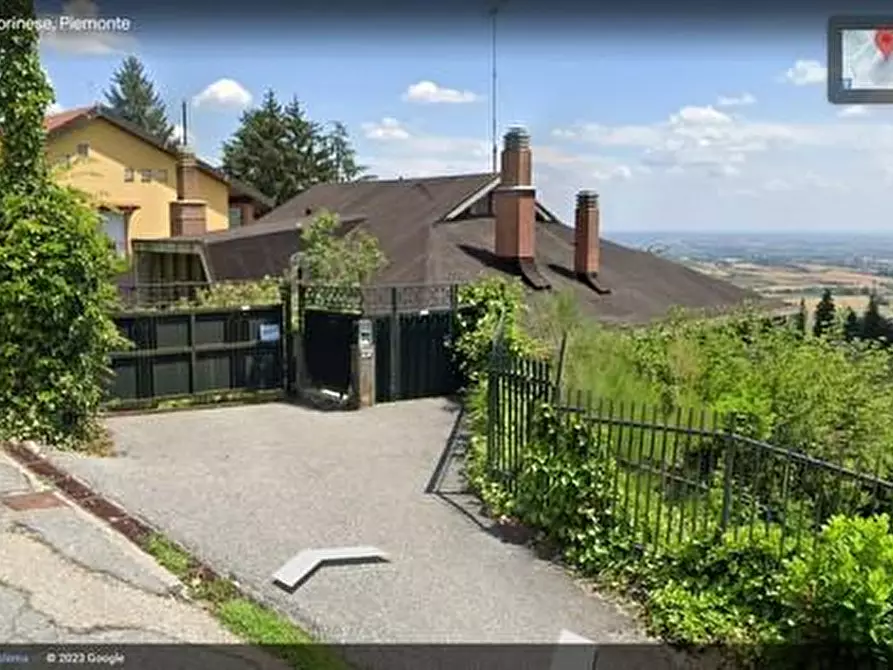 Immagine 1 di Villa in vendita  a Pino Torinese