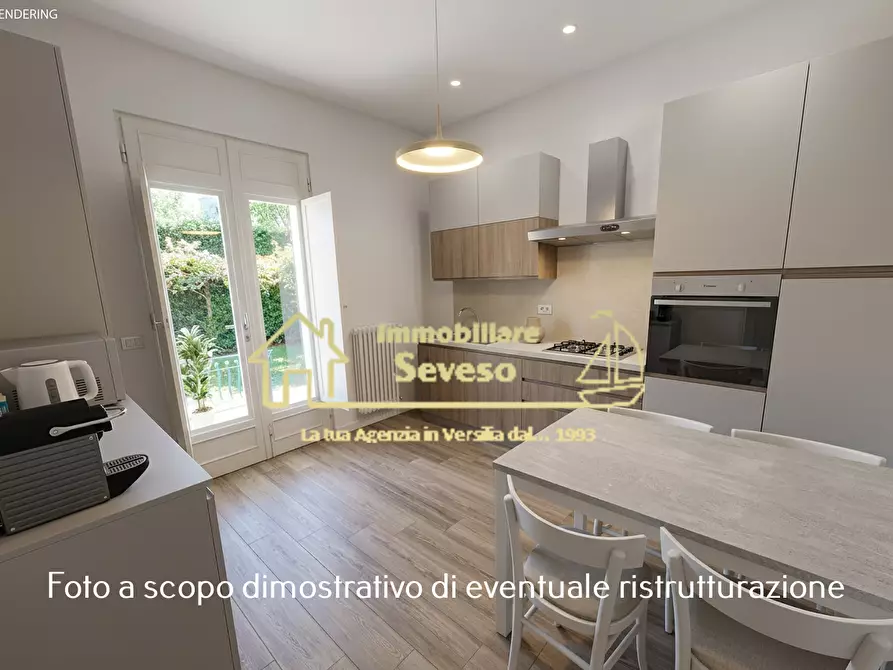 Immagine 6 di Casa indipendente in vendita  a Forte Dei Marmi