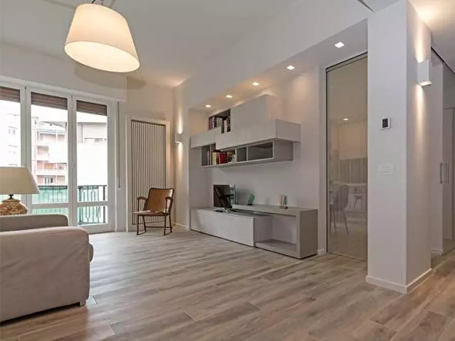 Immagine 8 di Casa indipendente in vendita  a Forte Dei Marmi