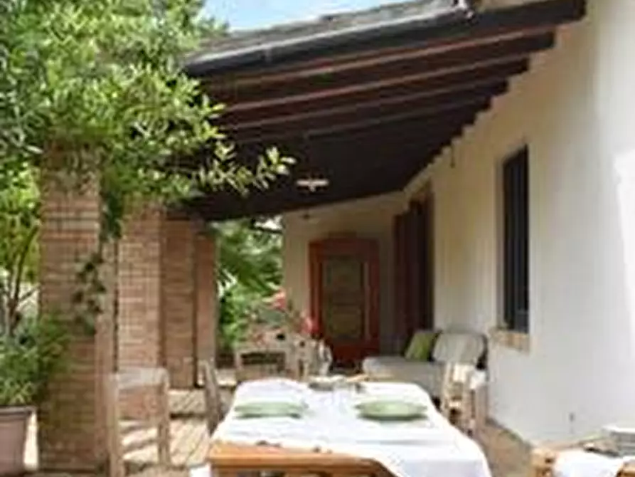 Immagine 3 di Casa indipendente in vendita  a Forte Dei Marmi