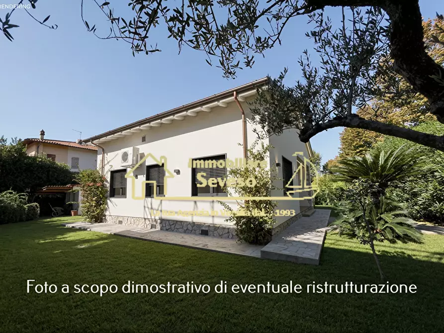 Immagine 2 di Casa indipendente in vendita  a Forte Dei Marmi