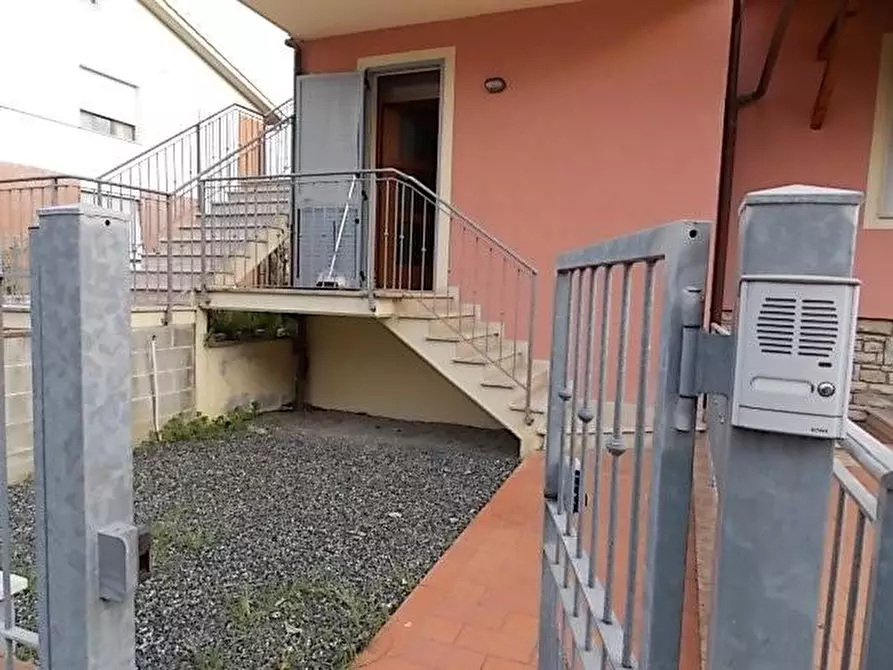 Immagine 9 di Appartamento in vendita  a Rosignano Marittimo