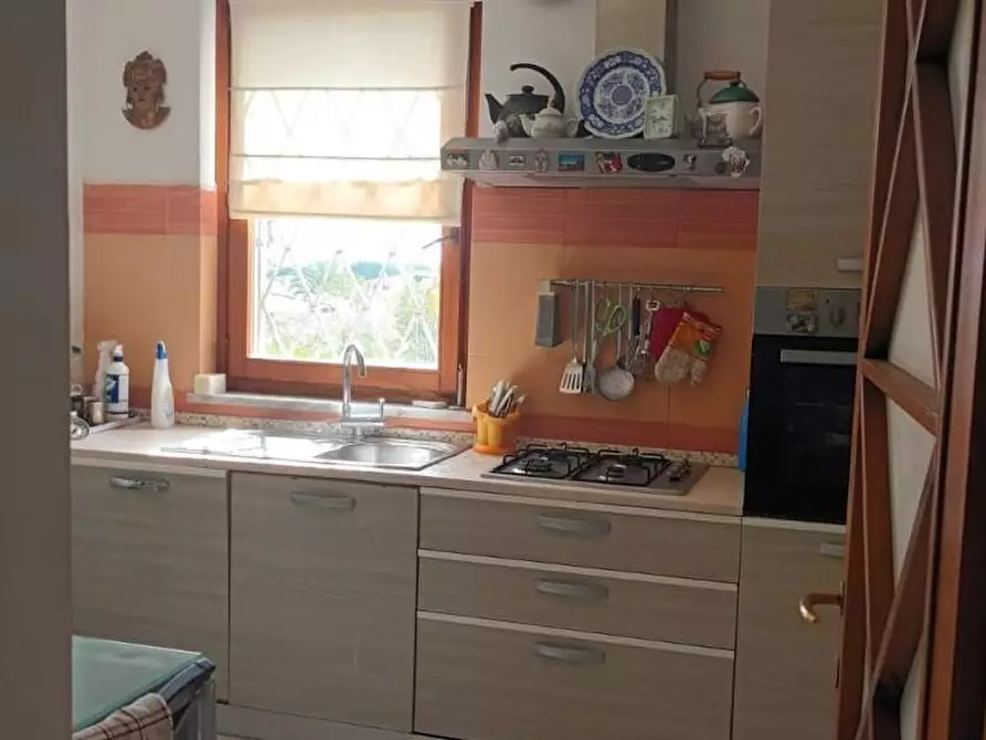 Immagine 12 di Casa trifamiliare in vendita  a Carrara