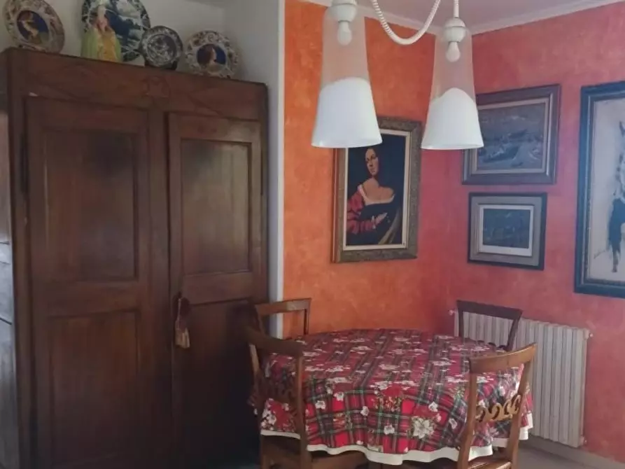 Immagine 8 di Casa trifamiliare in vendita  a Carrara