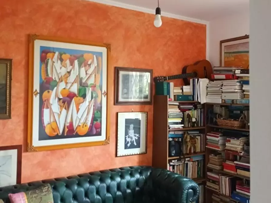 Immagine 11 di Casa trifamiliare in vendita  a Carrara