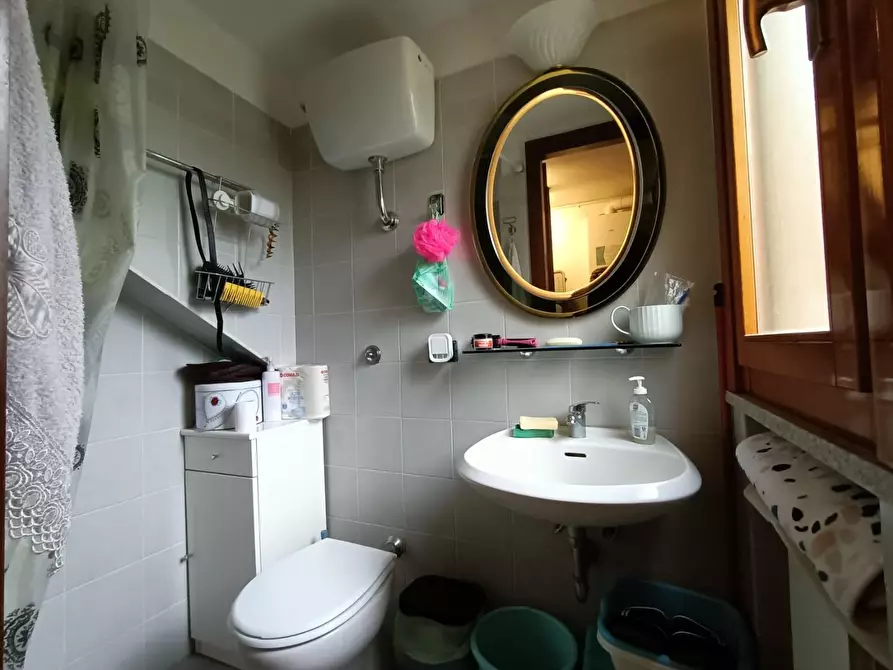 Immagine 14 di Villetta a schiera in vendita  a Vecchiano