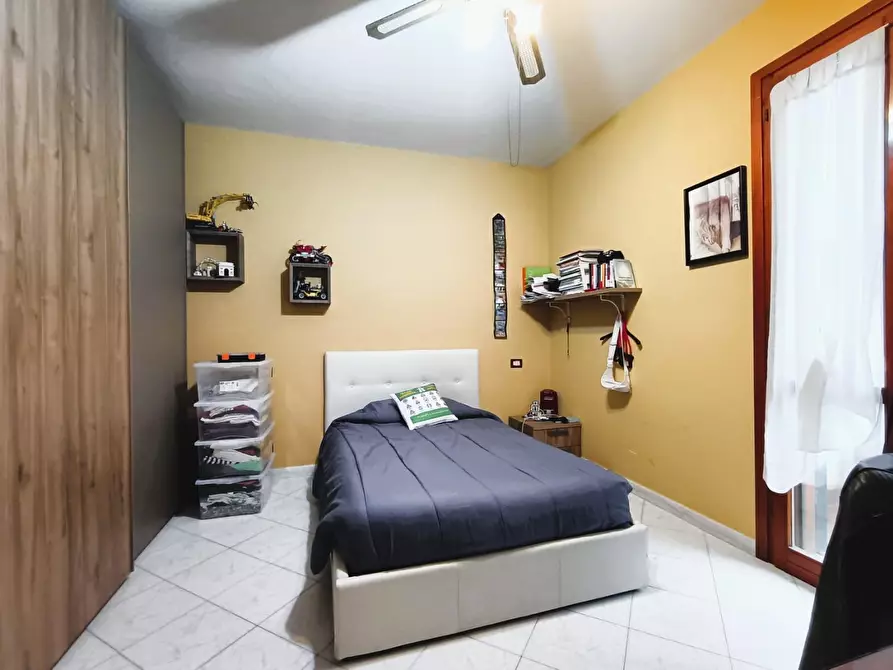 Immagine 27 di Villetta a schiera in vendita  a Vecchiano