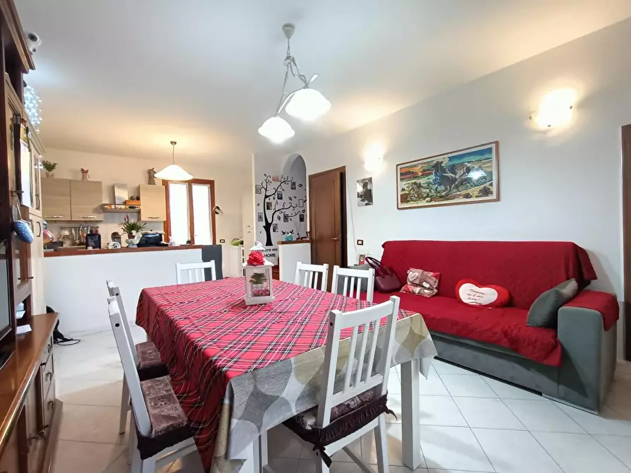 Immagine 5 di Villetta a schiera in vendita  a Vecchiano