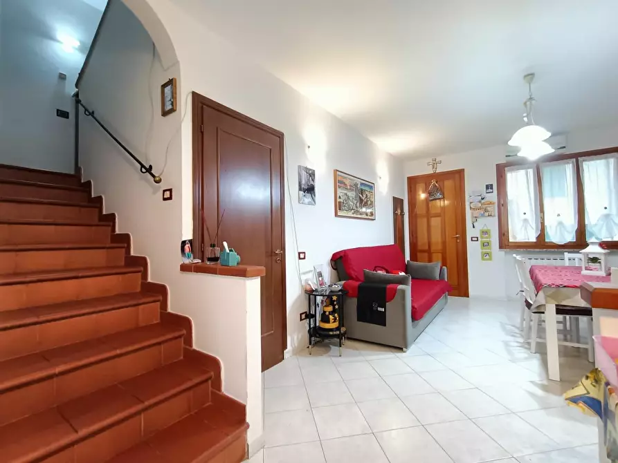 Immagine 7 di Villetta a schiera in vendita  a Vecchiano