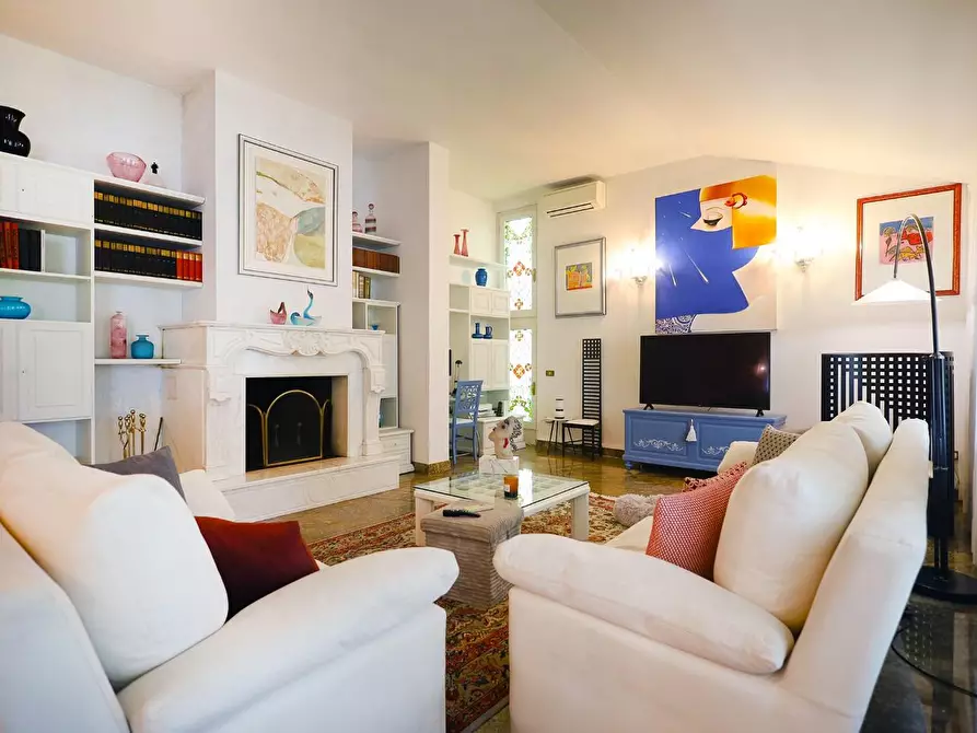 Immagine 2 di Villa in vendita  a Santa Croce Sull'arno