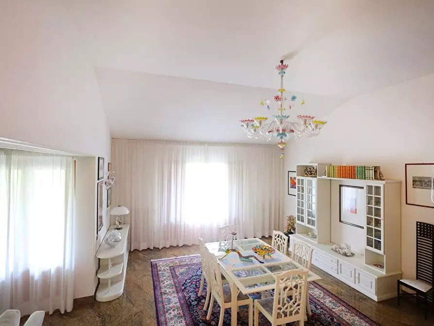 Immagine 5 di Villa in vendita  a Santa Croce Sull'arno