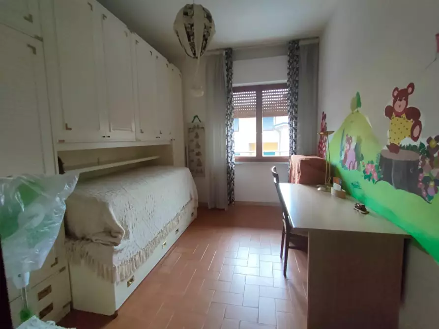 Immagine 3 di Appartamento in vendita  a Carrara