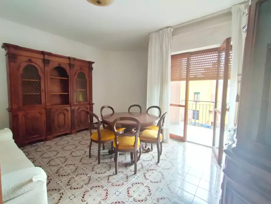 Immagine 1 di Appartamento in vendita  a Carrara