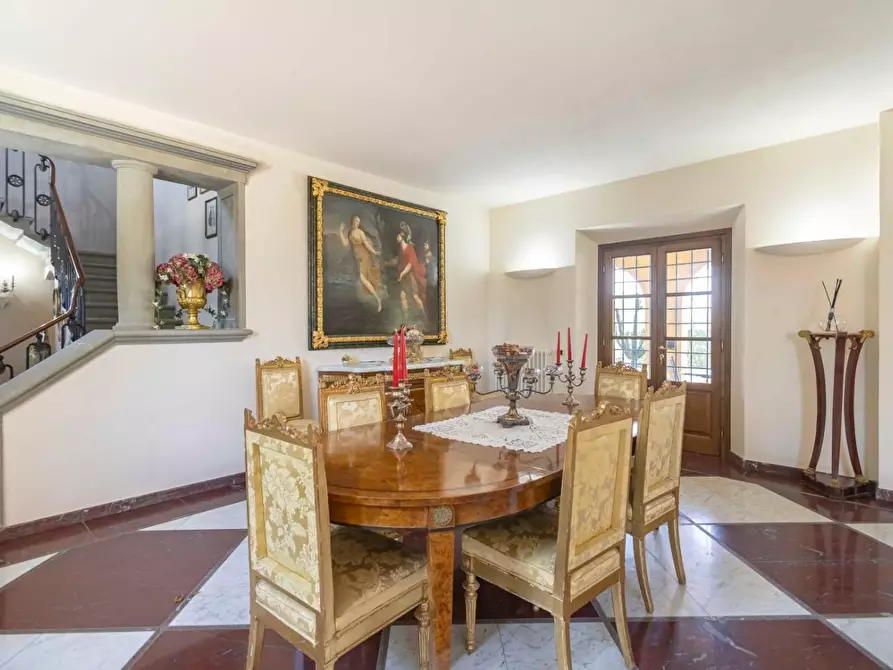 Immagine 7 di Villa in vendita  a Bientina