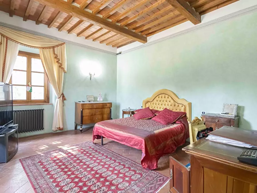 Immagine 20 di Villa in vendita  a Bientina