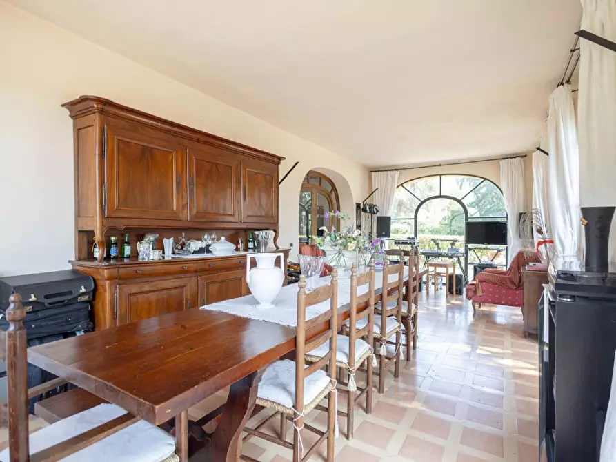 Immagine 14 di Villa in vendita  a Bientina