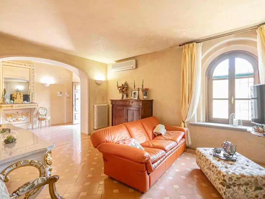 Immagine 28 di Villa in vendita  a Bientina