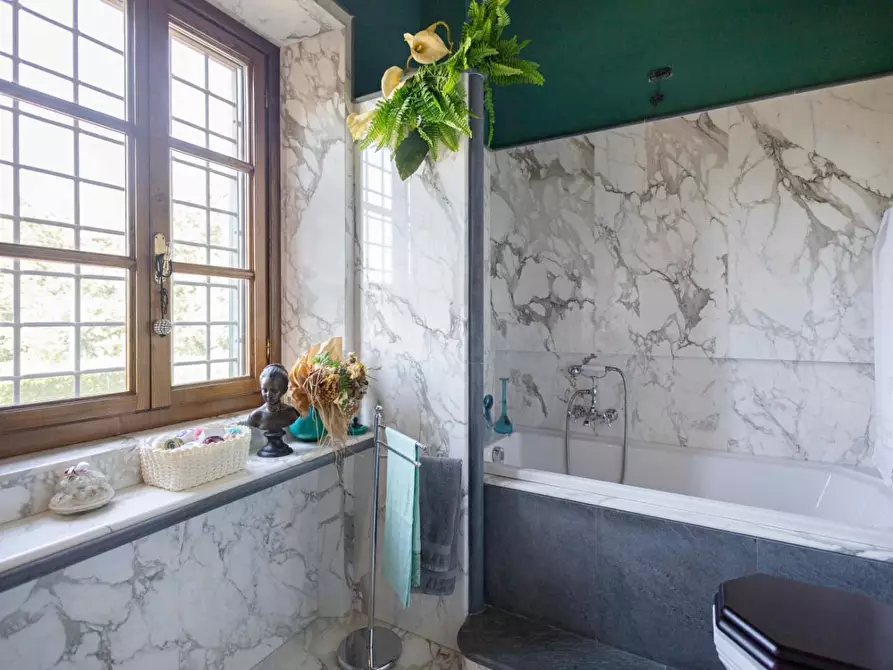 Immagine 23 di Villa in vendita  a Bientina