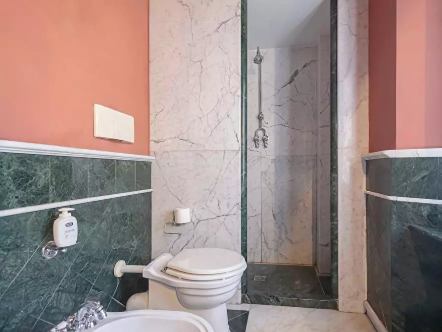 Immagine 19 di Villa in vendita  a Bientina