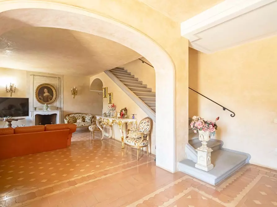 Immagine 30 di Villa in vendita  a Bientina