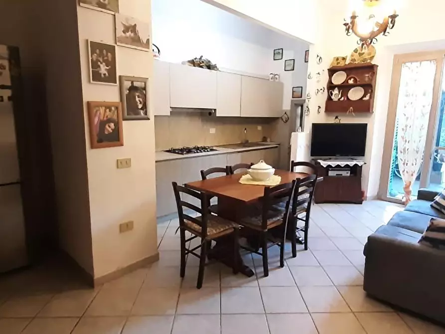 Immagine 3 di Appartamento in vendita  a Cecina