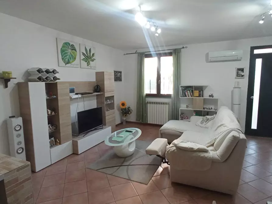 Immagine 2 di Terratetto in vendita  a Montopoli In Val D'arno