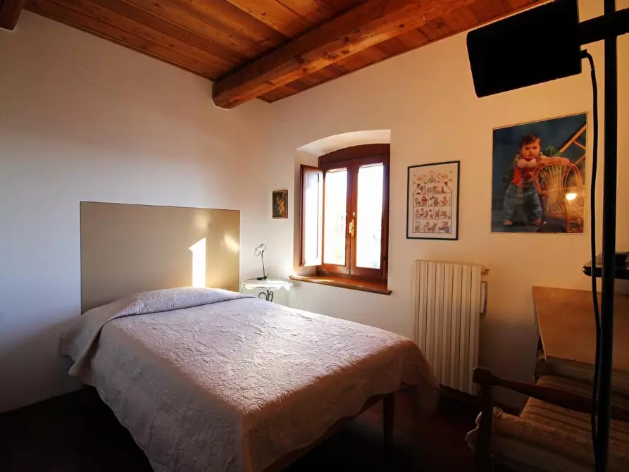 Immagine 30 di Rustico / casale in vendita  a Capannori