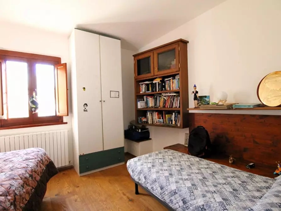 Immagine 19 di Rustico / casale in vendita  a Capannori