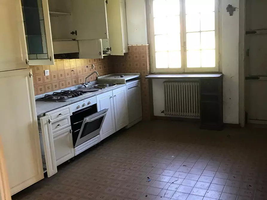 Immagine 1 di Casa bifamiliare in vendita  a Viareggio