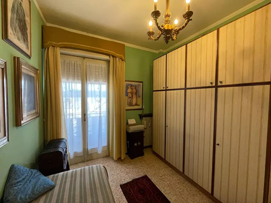 Immagine 17 di Appartamento in vendita  a Lucca