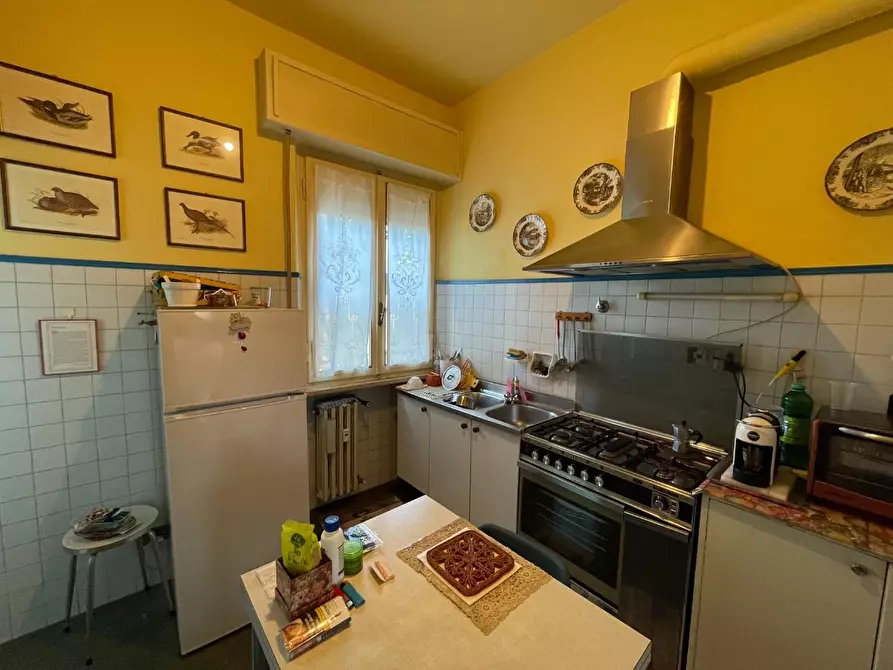 Immagine 7 di Appartamento in vendita  a Lucca