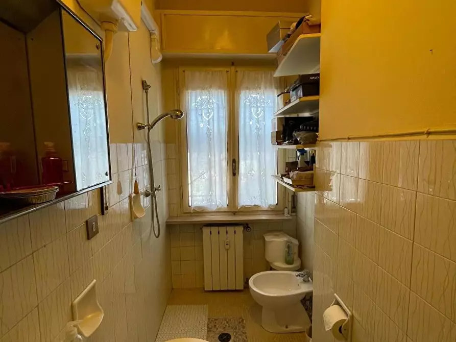 Immagine 23 di Appartamento in vendita  a Lucca