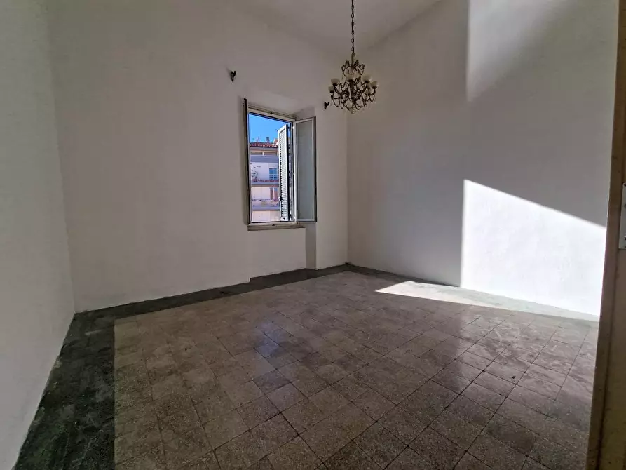 Immagine 17 di Appartamento in vendita  a Livorno