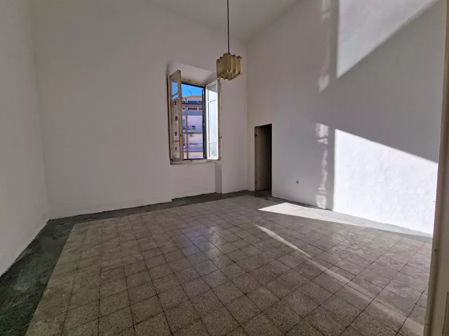 Immagine 11 di Appartamento in vendita  a Livorno