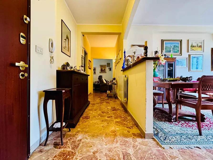 Immagine 9 di Appartamento in vendita  a Camaiore