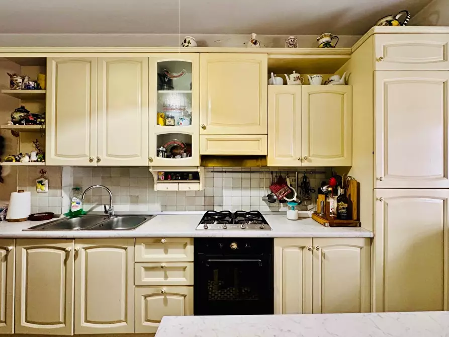 Immagine 14 di Appartamento in vendita  a Camaiore