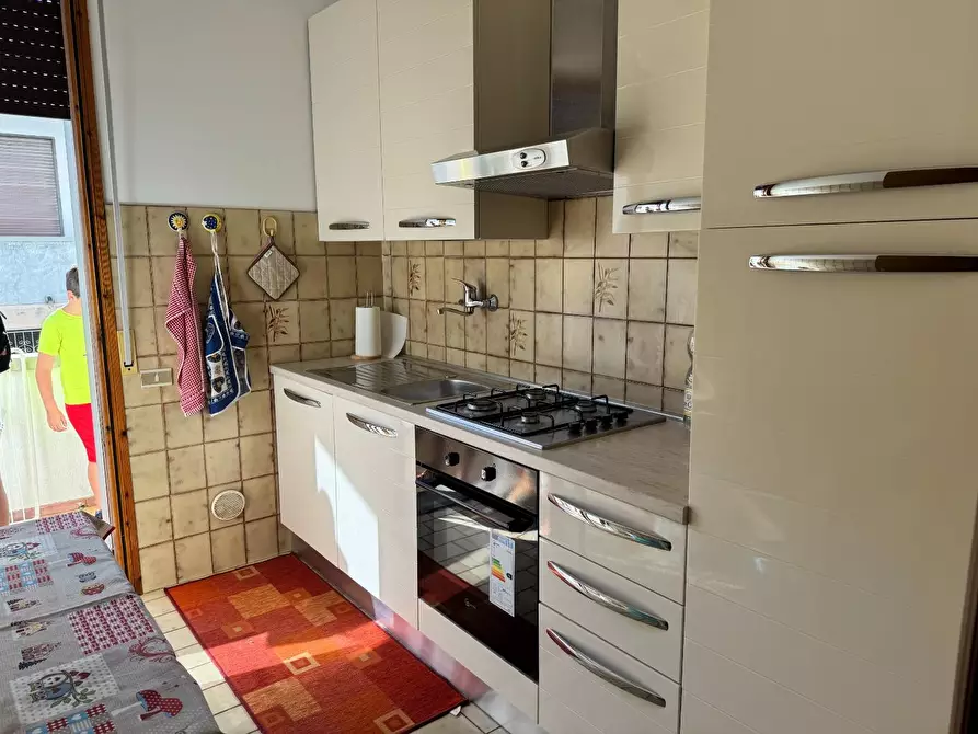 Immagine 3 di Appartamento in vendita  a Viareggio