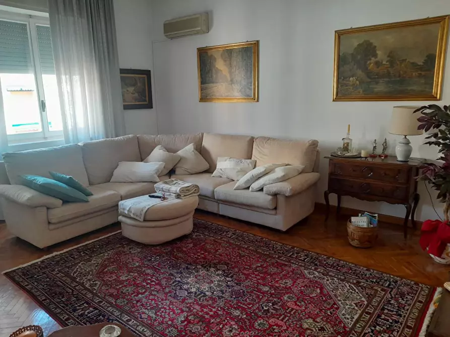 Immagine 3 di Appartamento in vendita  a Livorno