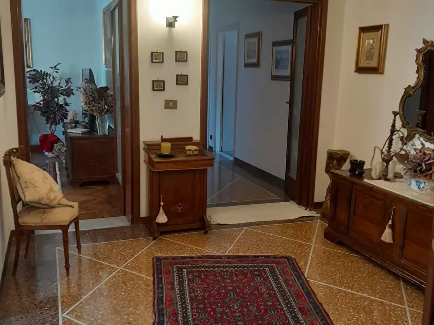 Immagine 10 di Appartamento in vendita  a Livorno