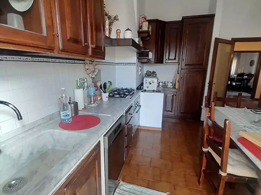 Immagine 7 di Appartamento in vendita  a Livorno