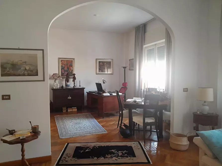 Immagine 4 di Appartamento in vendita  a Livorno