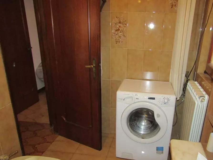 Immagine 15 di Appartamento in vendita  a Carrara