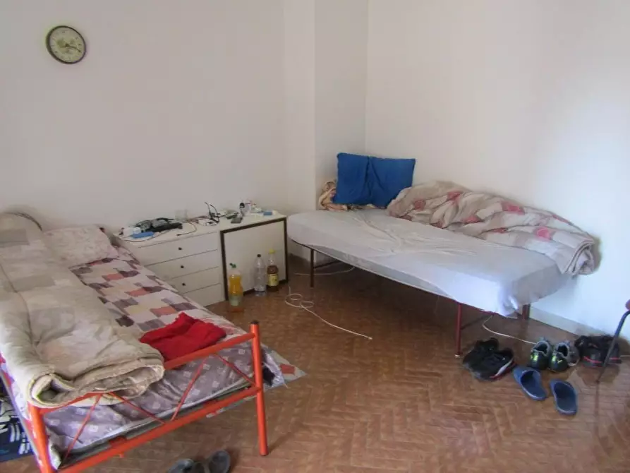 Immagine 11 di Appartamento in vendita  a Carrara