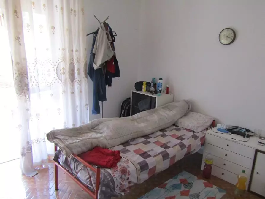 Immagine 10 di Appartamento in vendita  a Carrara